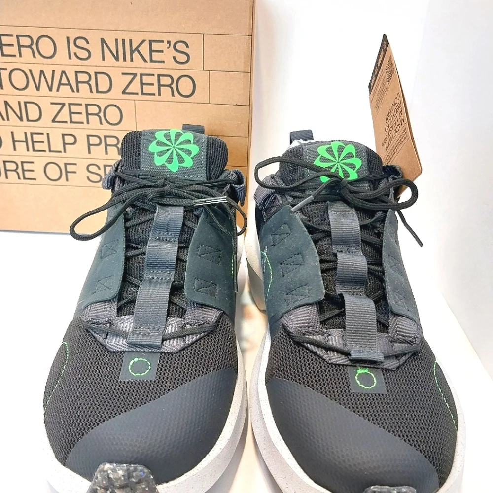 Nike Crater Impact Sneakers, NEW, Size 6.5Y| 8W| EUR‎ 39